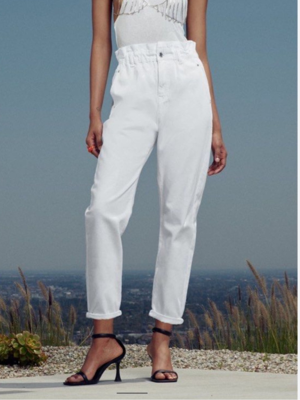 Zara Women's Paperbag White Jeans Elastic Waist Size S - Picture 1 of 10